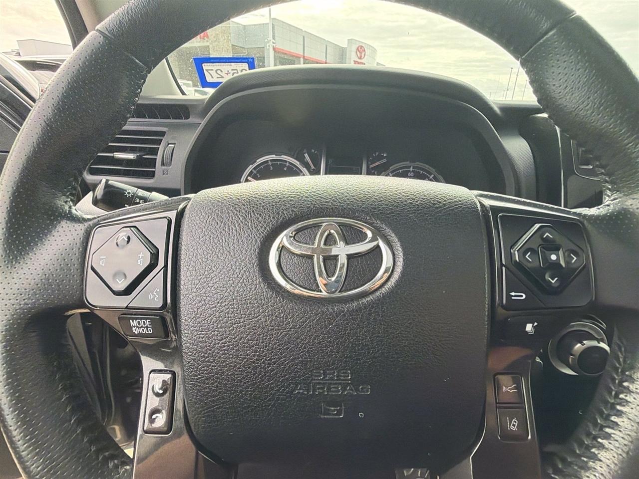 Toyota 4Runner Limited Nightshade Edition 4WD 2020