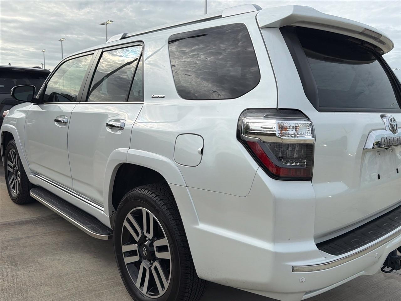 Toyota 4Runner Limited 4WD 2024