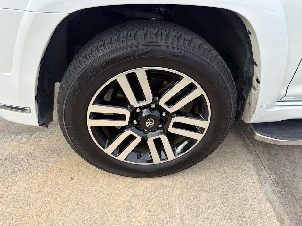 Toyota 4Runner Limited 4WD 2024