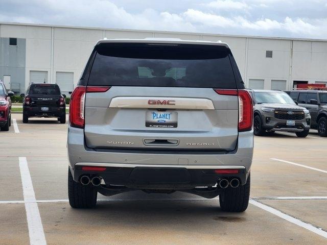 GMC Yukon XL Denali 4WD 2023