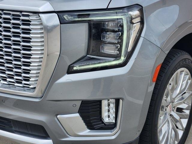 GMC Yukon XL Denali 4WD 2023