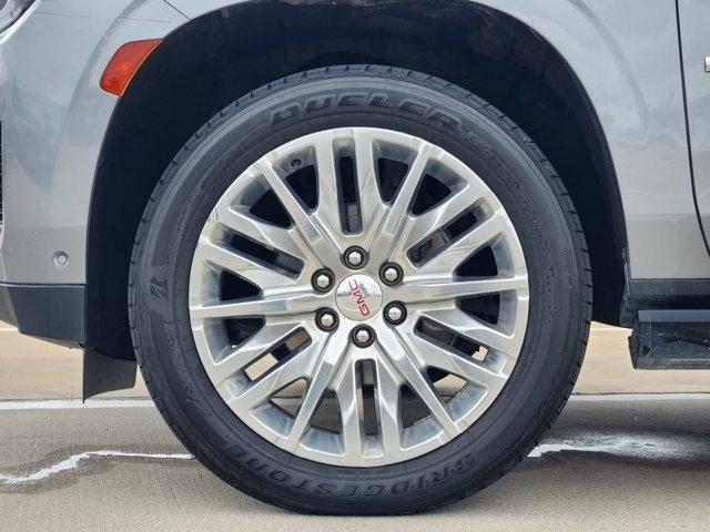 GMC Yukon XL Denali 4WD 2023