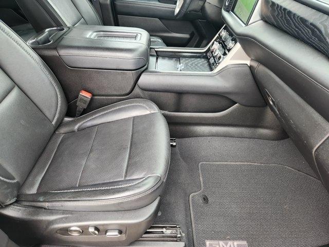 GMC Yukon XL Denali 4WD 2023