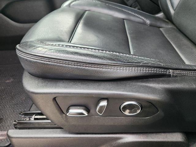 GMC Yukon XL Denali 4WD 2023