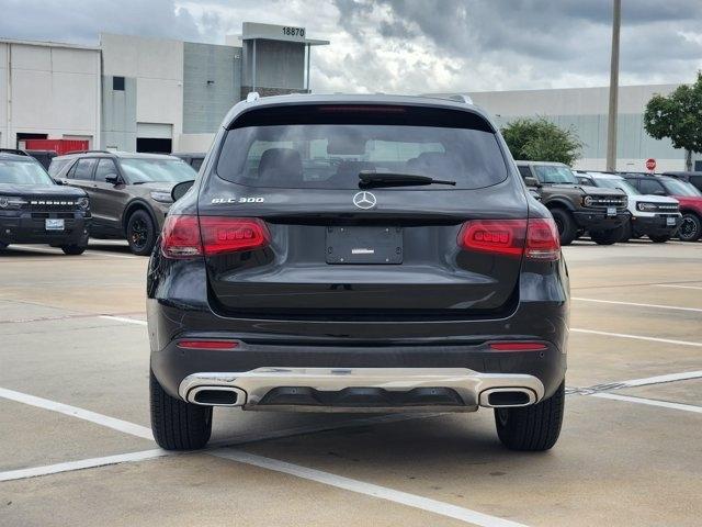Mercedes-Benz GLC-Class GLC300 2022