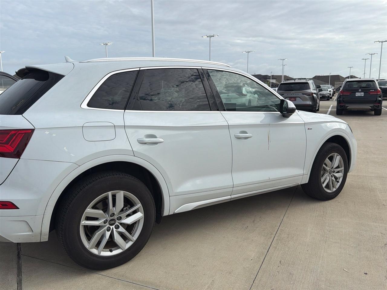 Audi Q5 2.0T Premium quattro 2022