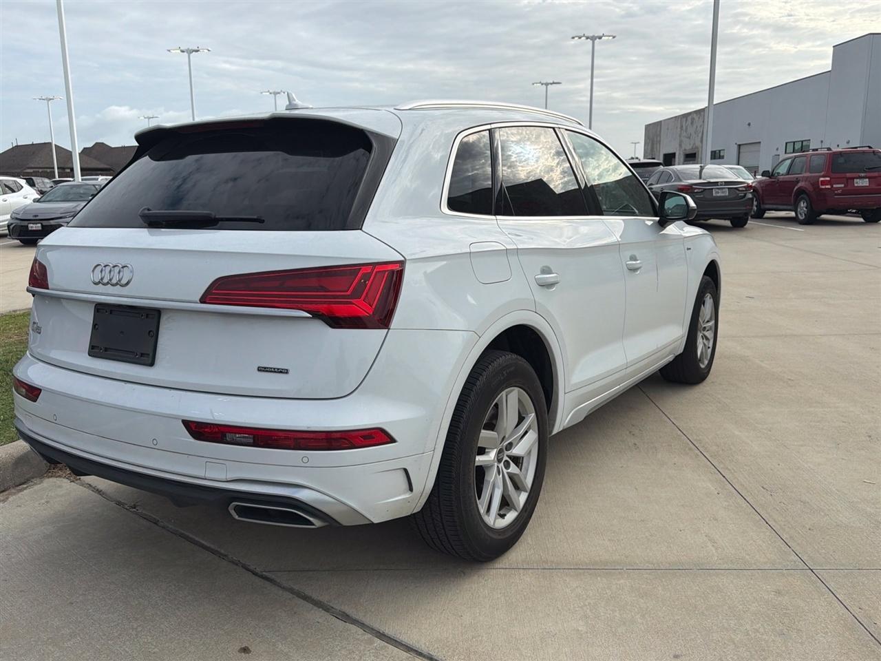 Audi Q5 2.0T Premium quattro 2022