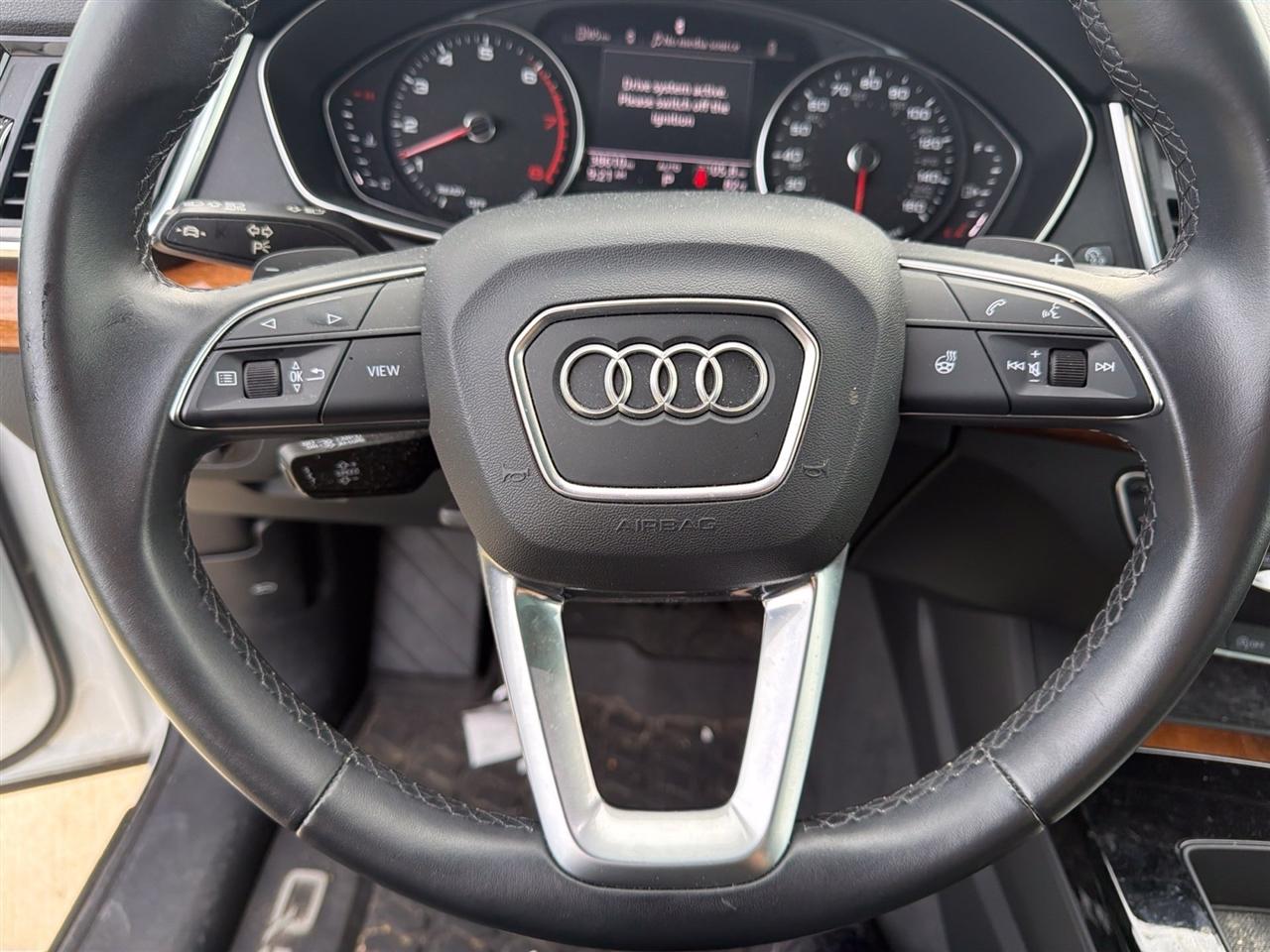 Audi Q5 2.0T Premium quattro 2022