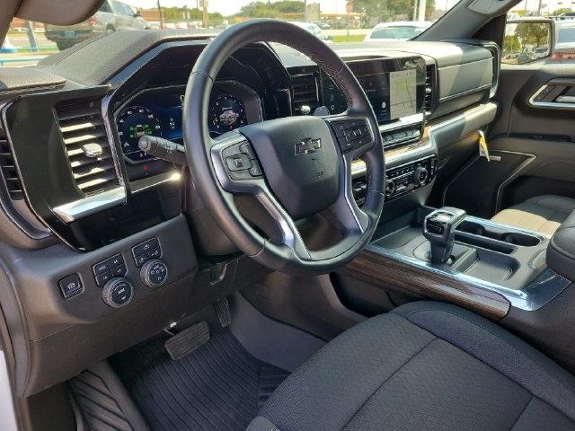 Chevrolet Silverado 1500 RST Crew Cab 4WD 2025