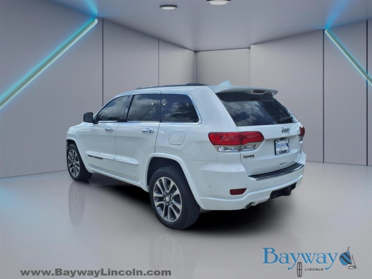 Jeep Grand Cherokee Overland 2WD 2017