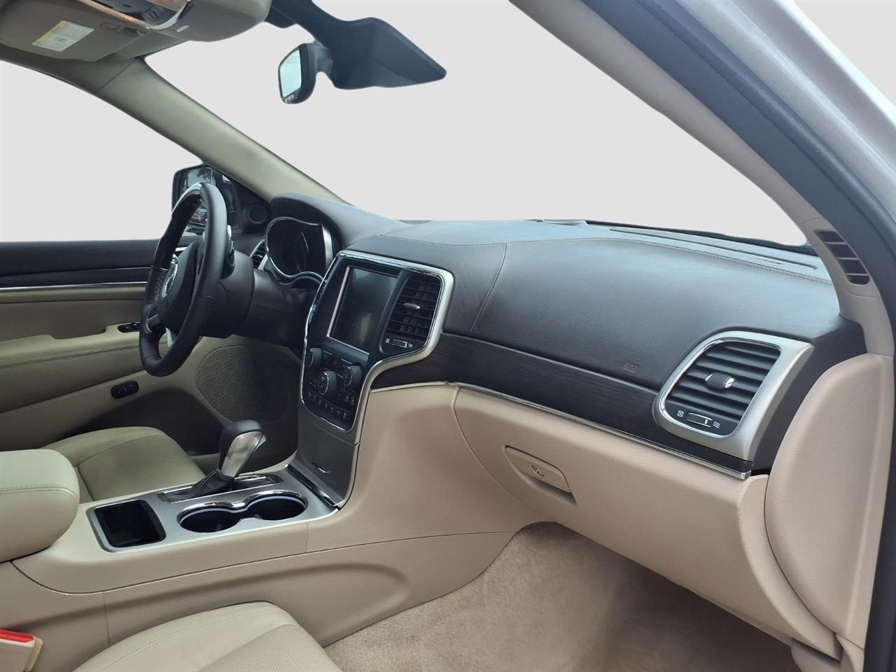 Jeep Grand Cherokee Overland 2WD 2017
