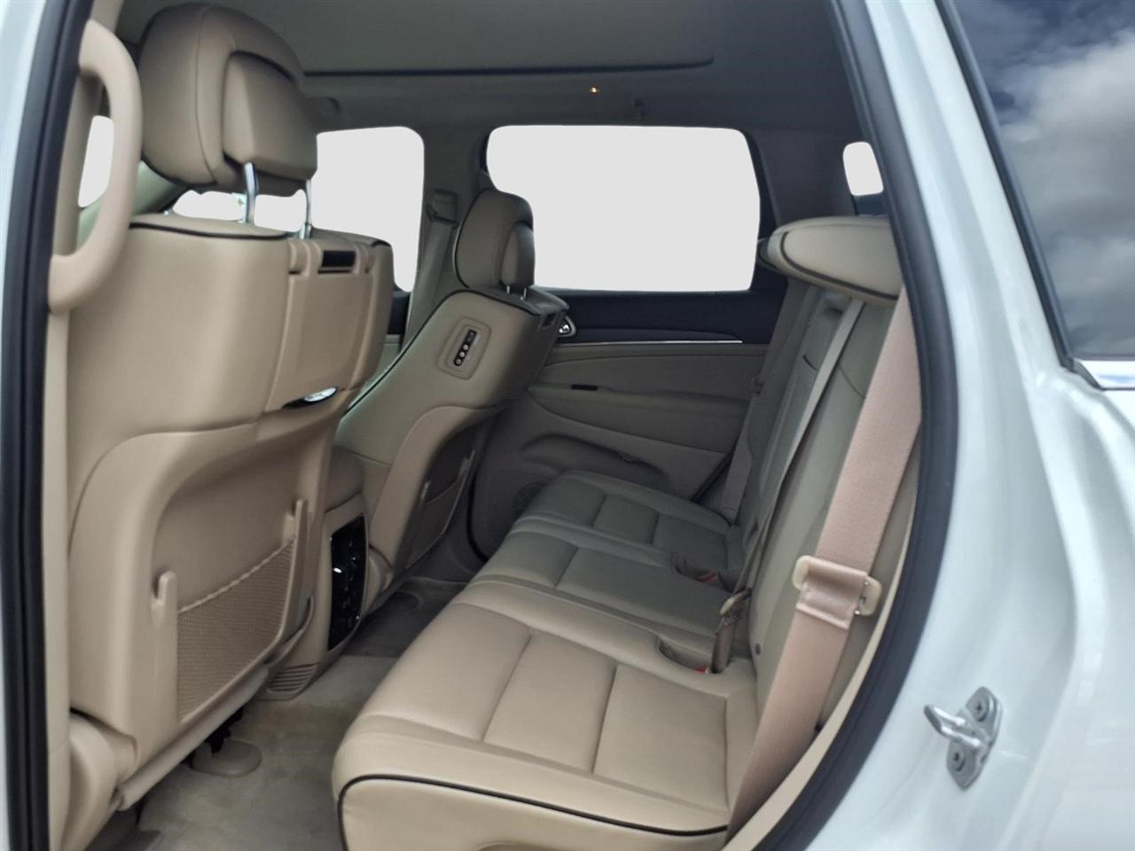Jeep Grand Cherokee Overland 2WD 2017