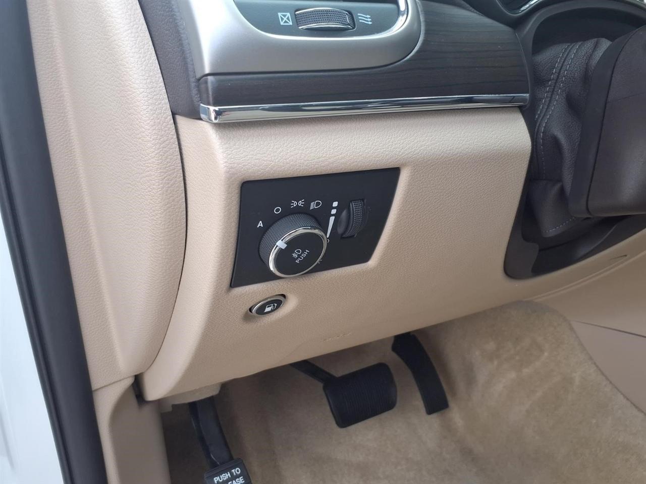 Jeep Grand Cherokee Overland 2WD 2017