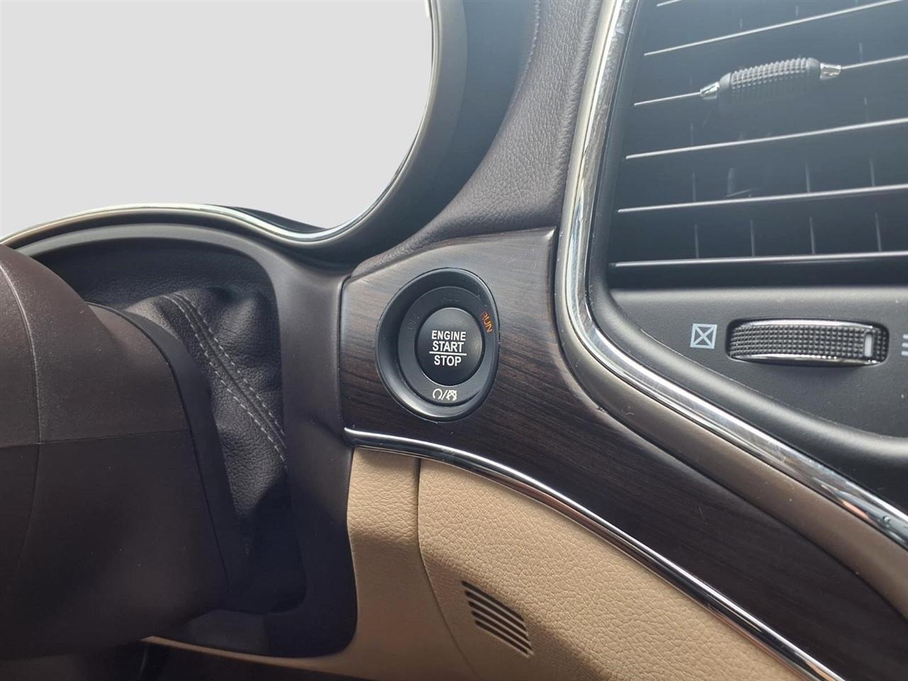 Jeep Grand Cherokee Overland 2WD 2017