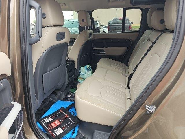 Land Rover Defender 110 SE 2021