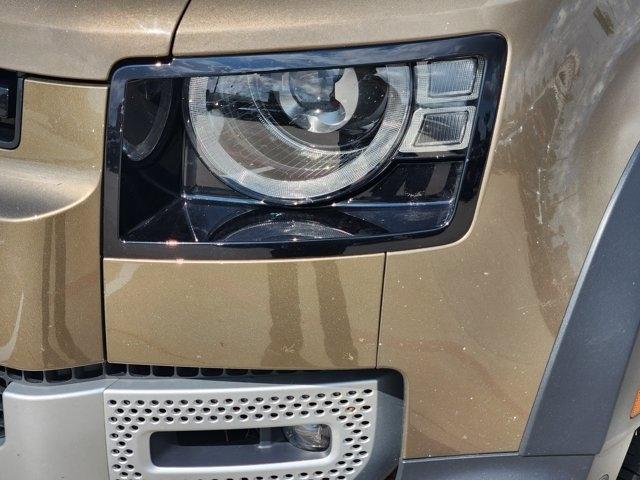 Land Rover Defender 110 SE 2021