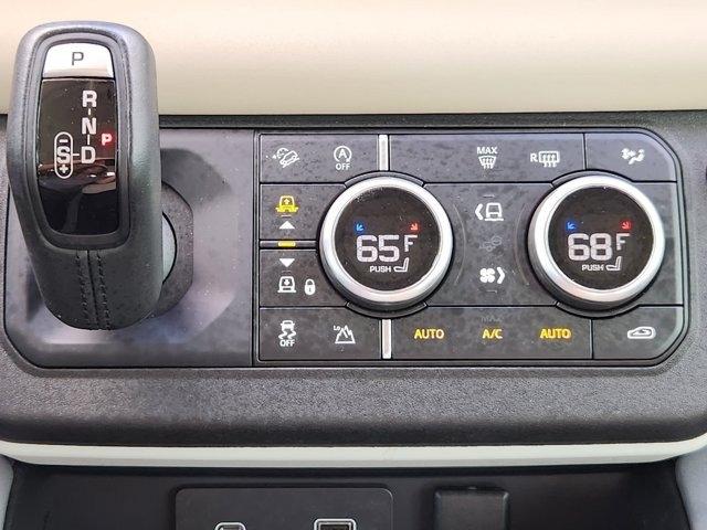 Land Rover Defender 110 SE 2021