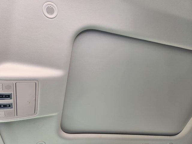 Land Rover Defender 110 SE 2021