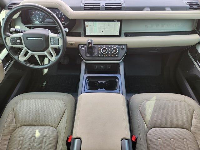 Land Rover Defender 110 SE 2021