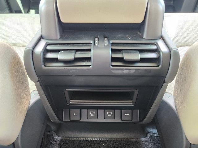 Land Rover Defender 110 SE 2021