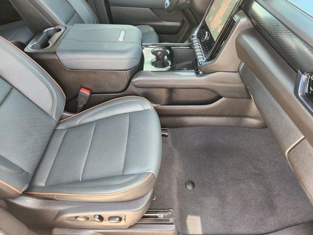 GMC Yukon XL AT4 4WD 2026