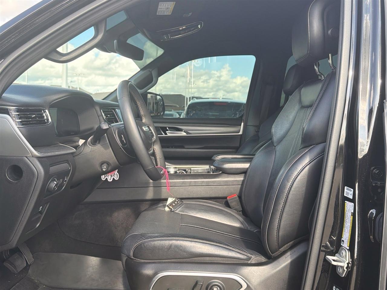 Jeep Wagoneer Series II 2024