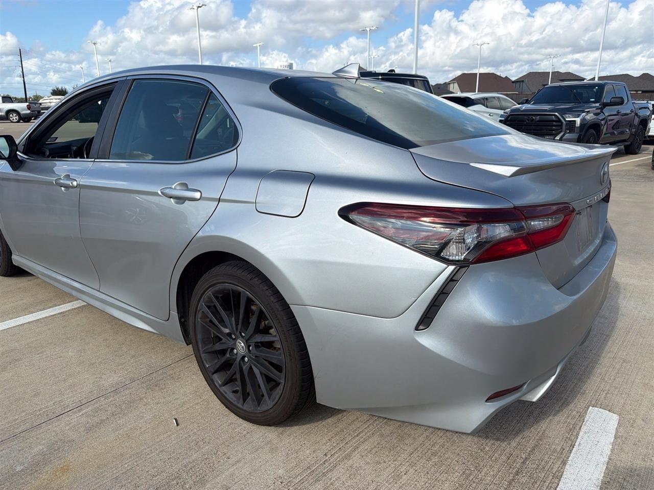 Toyota Camry SE 2021