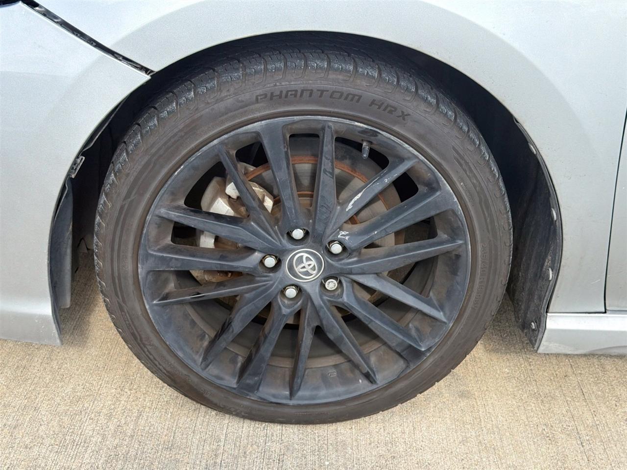 Toyota Camry SE 2021