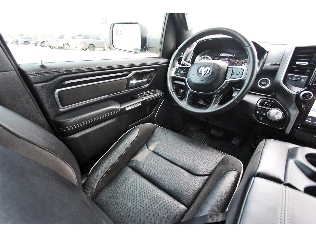 RAM 1500 Laramie Crew Cab SWB 4WD 2023