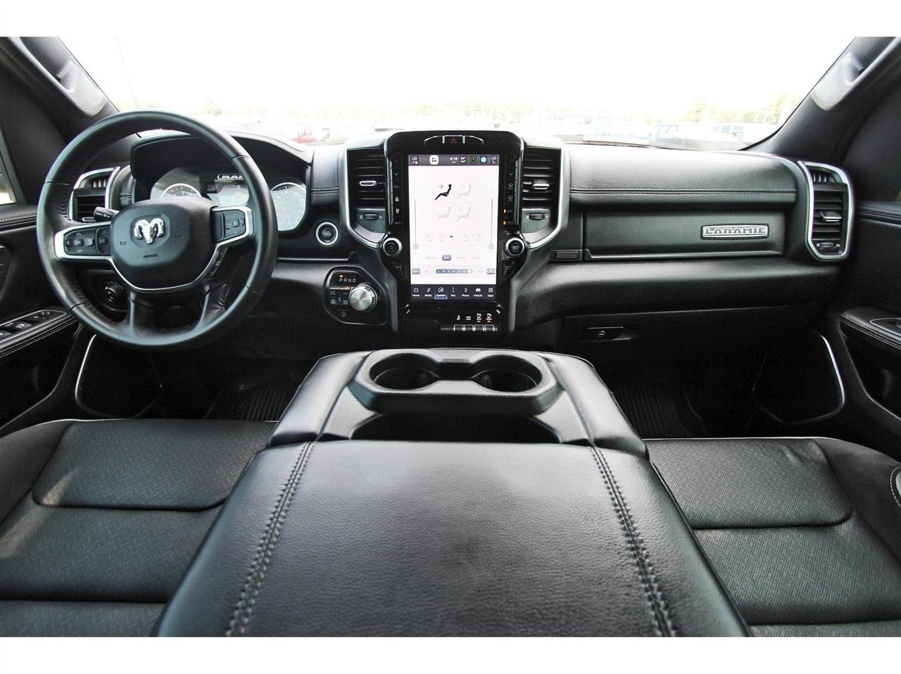 RAM 1500 Laramie Crew Cab SWB 4WD 2023