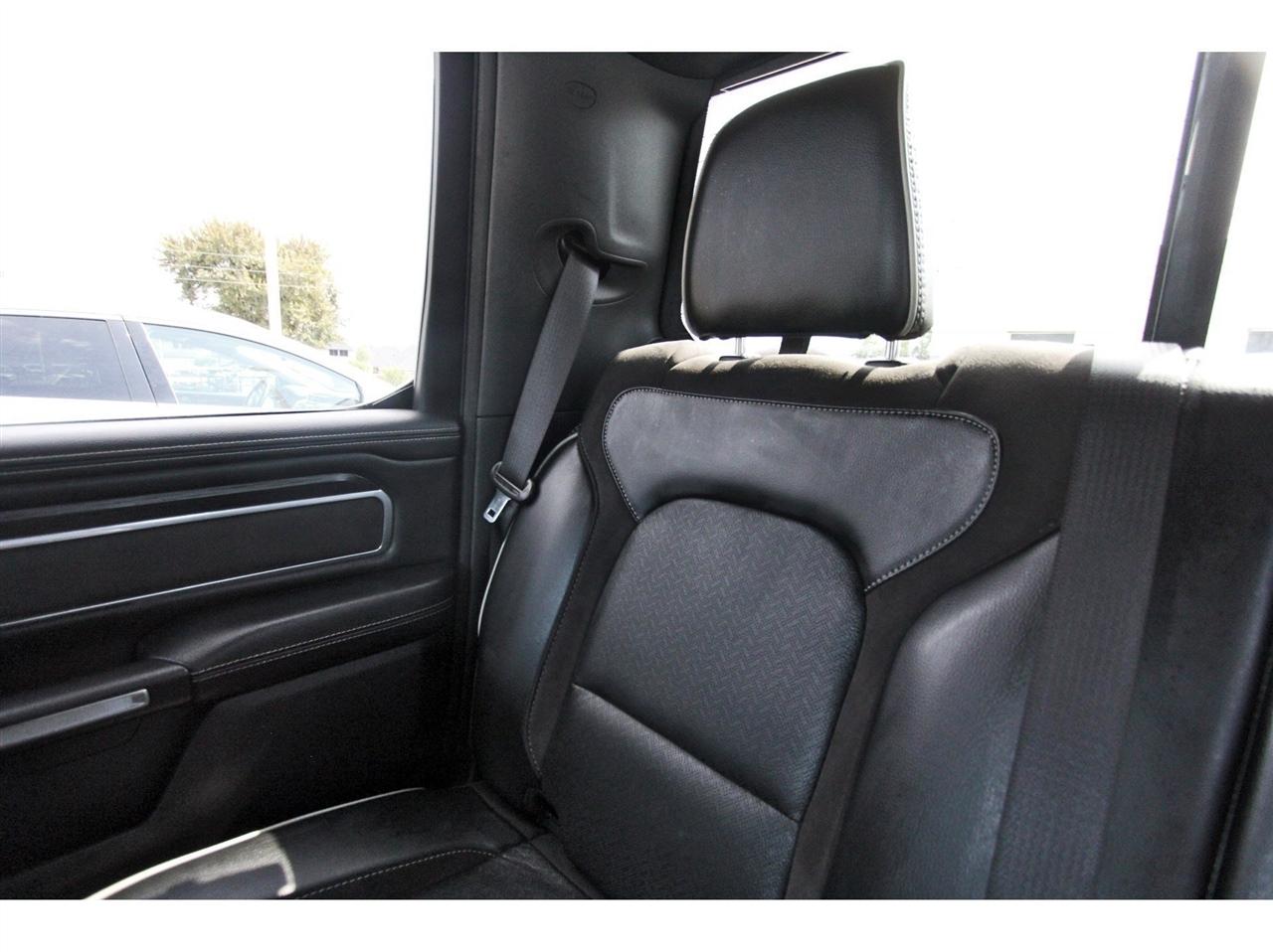 RAM 1500 Laramie Crew Cab SWB 4WD 2023