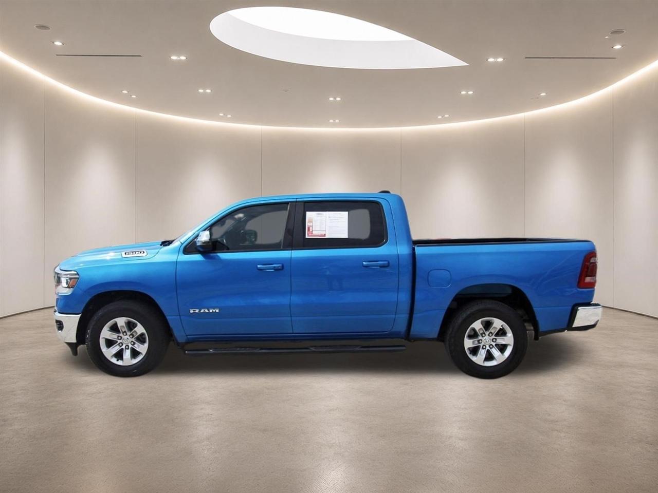 RAM 1500 Laramie Crew Cab SWB 4WD 2023