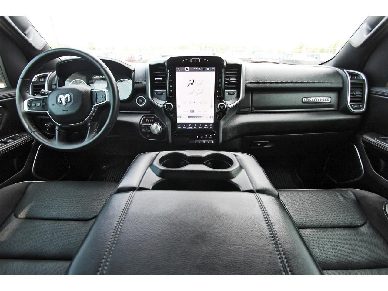 RAM 1500 Laramie Crew Cab SWB 4WD 2023