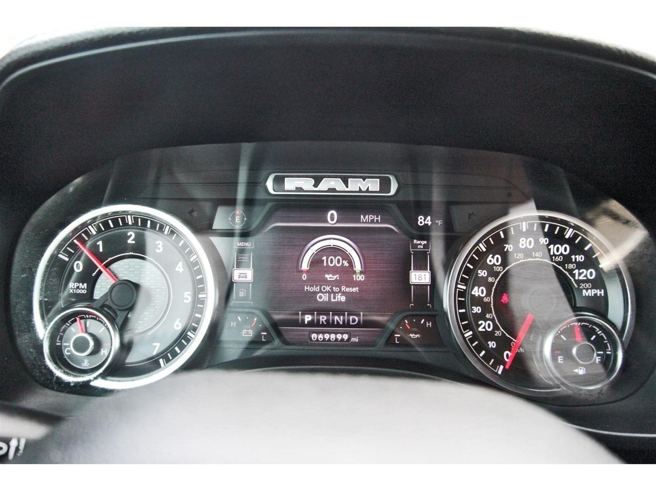 RAM 1500 Laramie Crew Cab SWB 4WD 2023