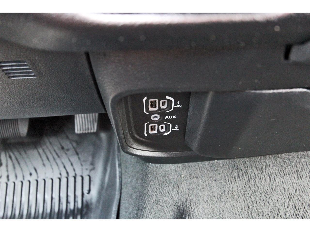 RAM 1500 Laramie Crew Cab SWB 4WD 2023