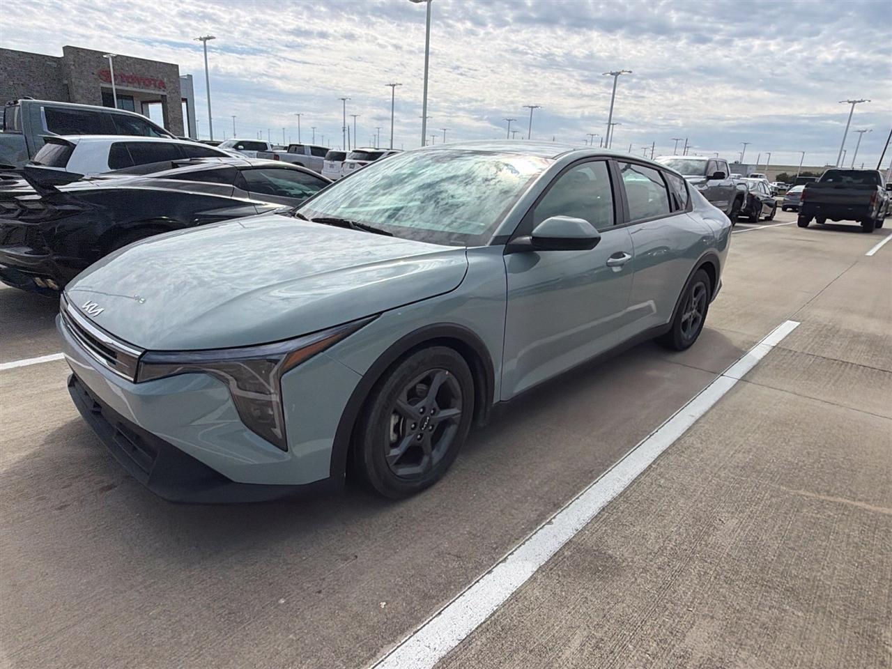 Kia K4 LXS 2025