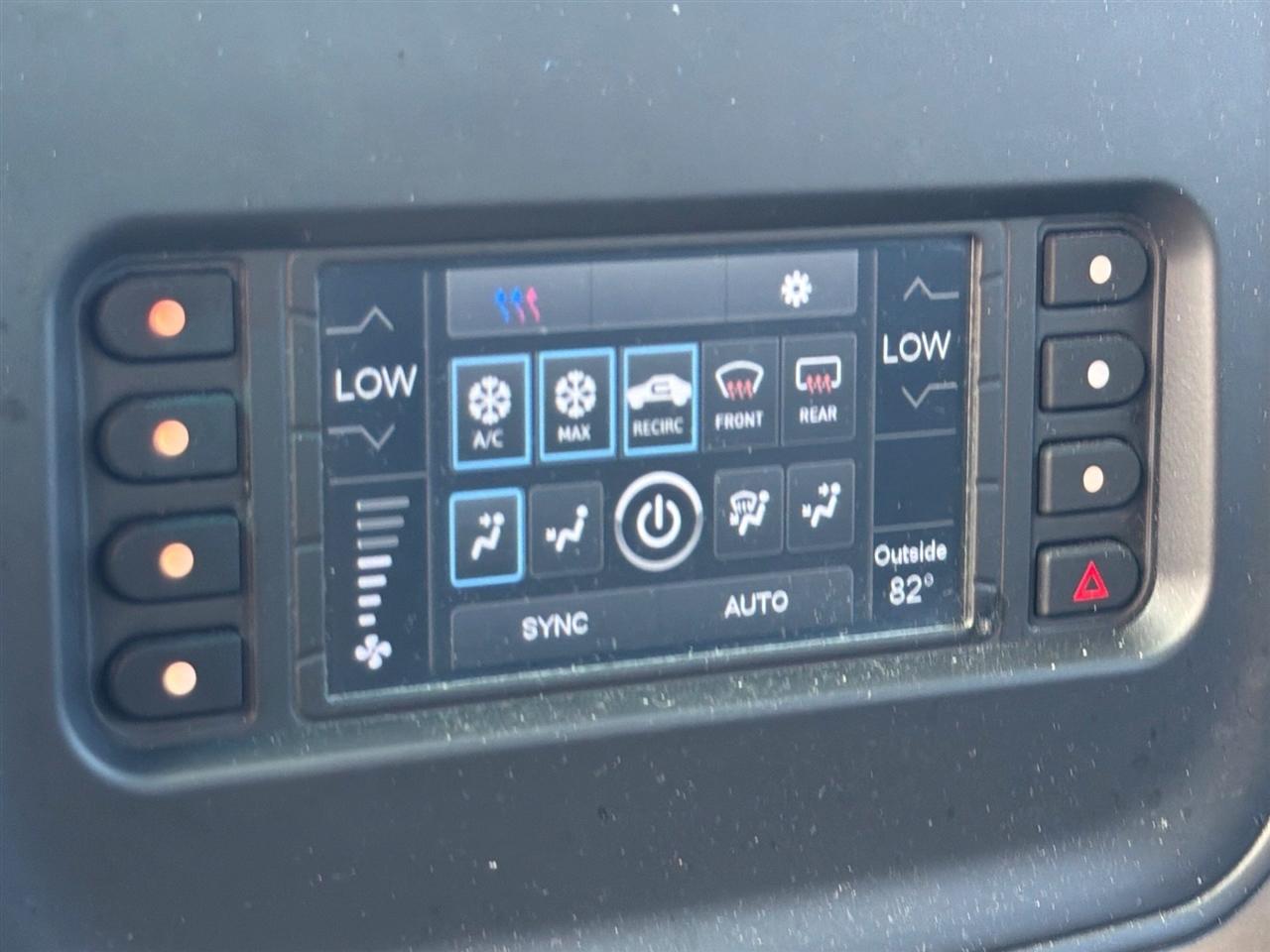 Jeep Grand Cherokee Laredo 2WD 2015