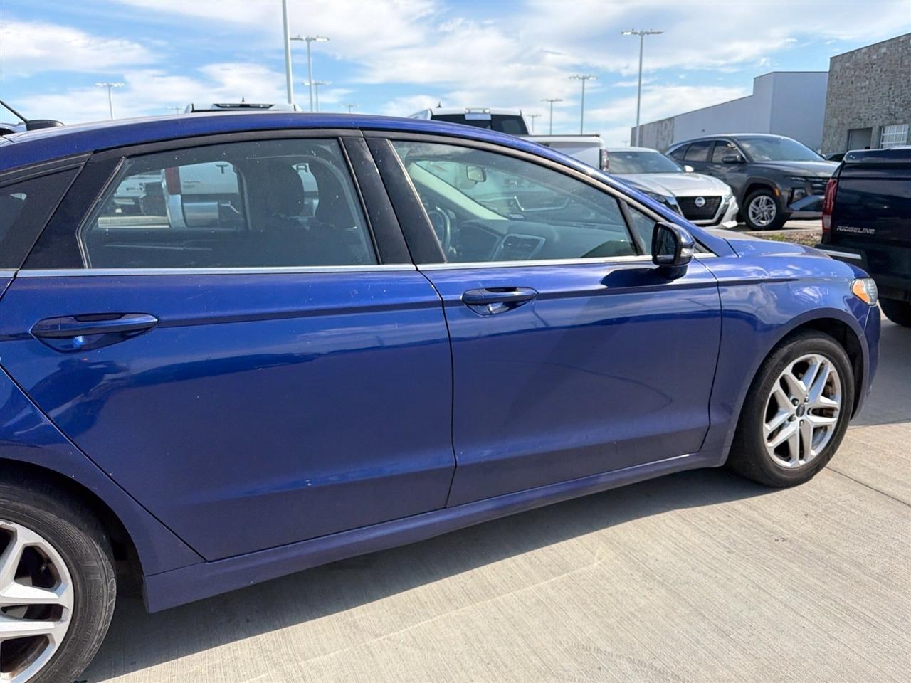 Ford Fusion SE 2016