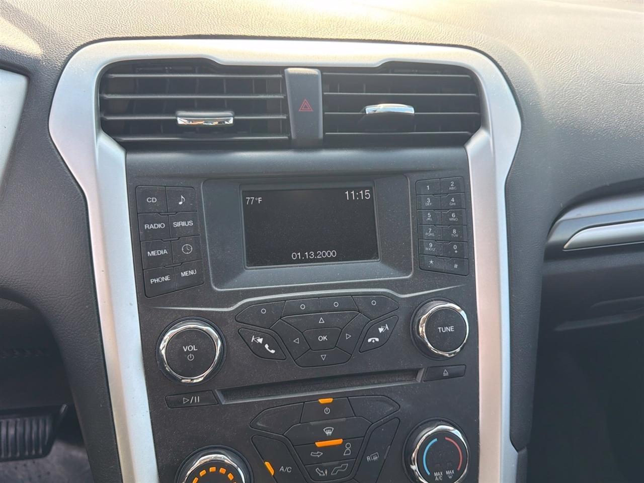 Ford Fusion SE 2016