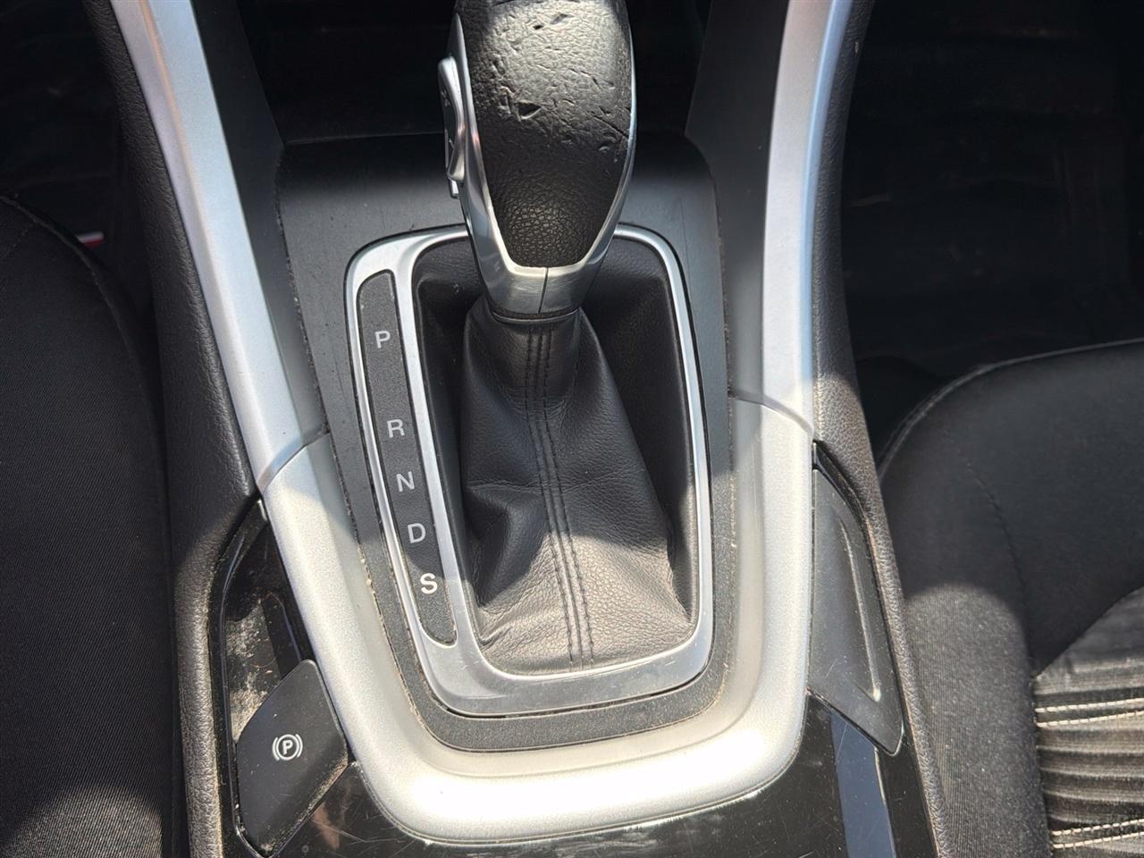 Ford Fusion SE 2016