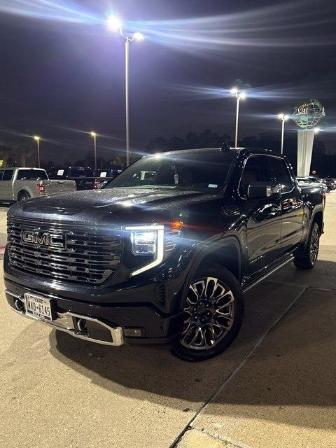 GMC Sierra 1500 Denali Ultimate Crew Cab 4WD 2023