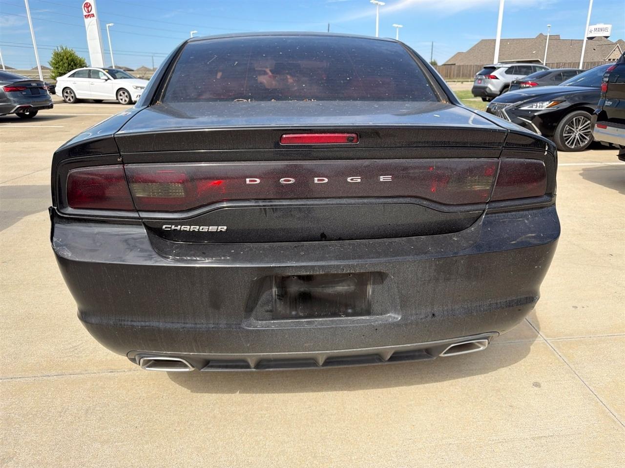 Dodge Charger SE 2014