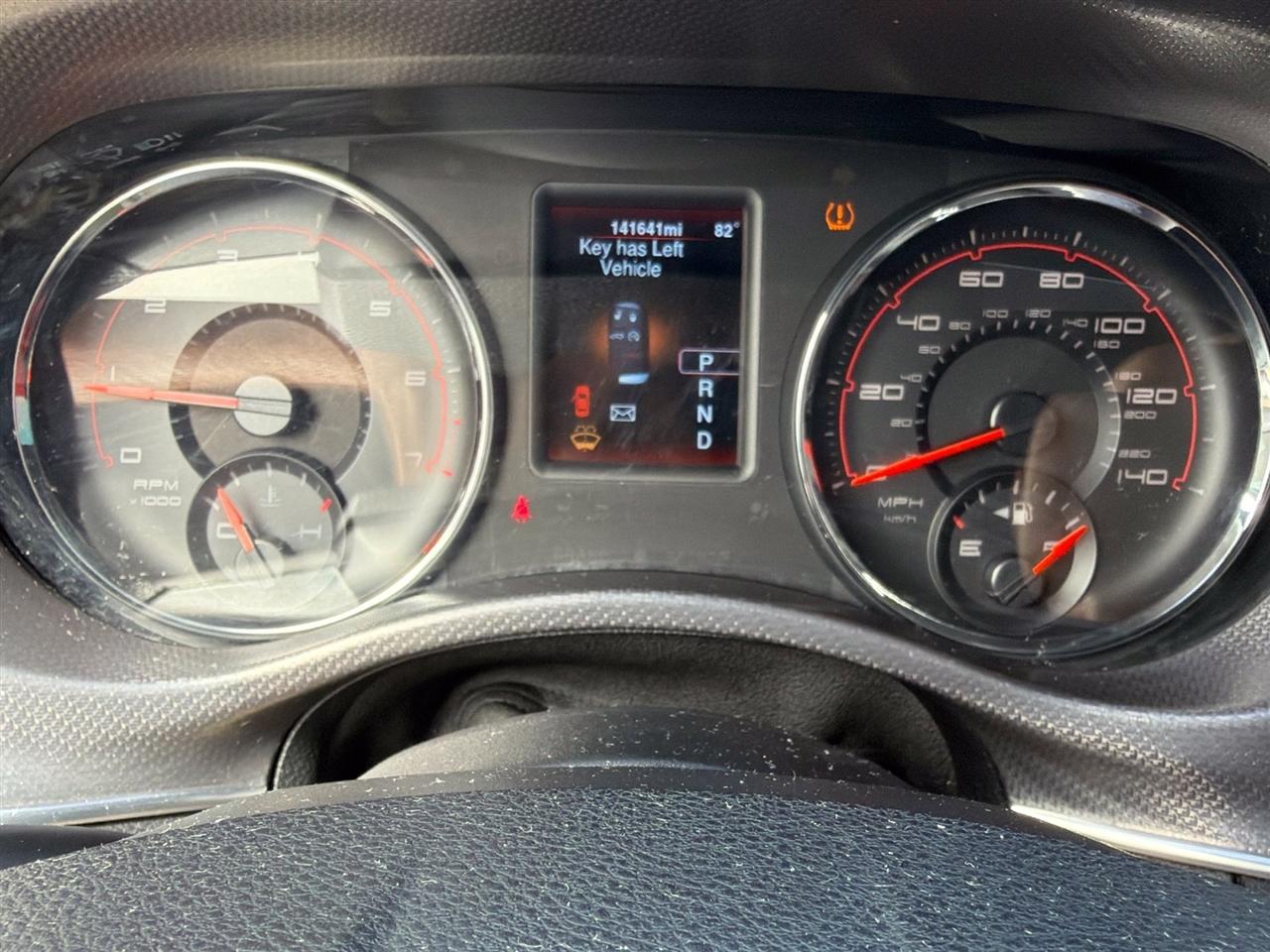 Dodge Charger SE 2014