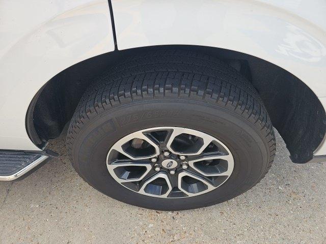 Ford Expedition XLT 4WD 2023