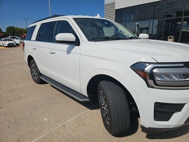Ford Expedition XLT 4WD 2023