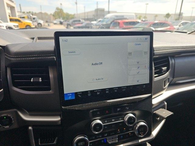 Ford Expedition XLT 4WD 2023