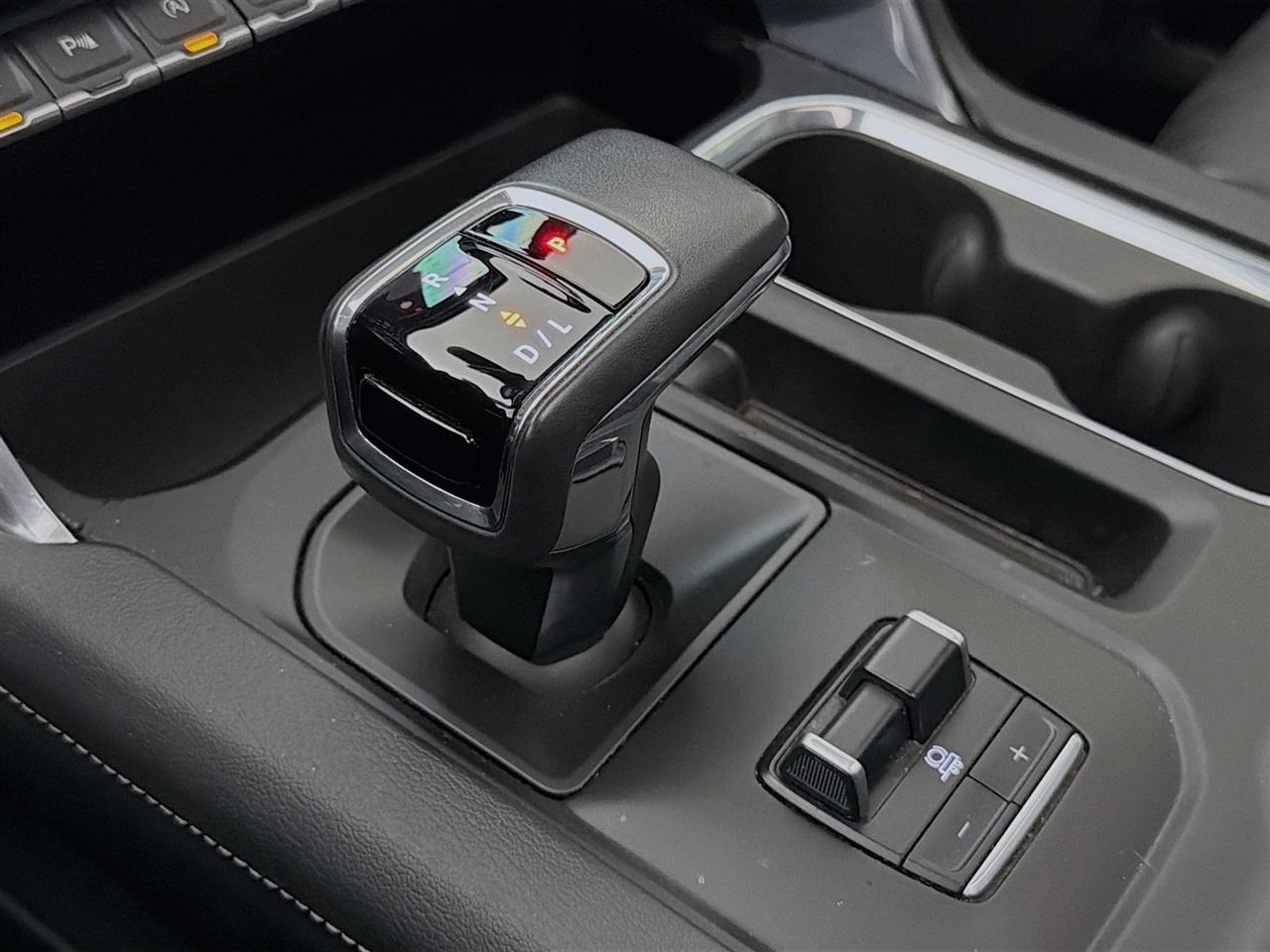 GMC Sierra 1500 Denali Crew Cab Short Box 4WD 2022