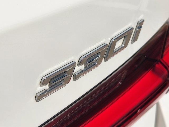 BMW 3-Series 330i 2025