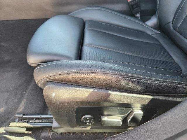 BMW 3-Series 330i 2025