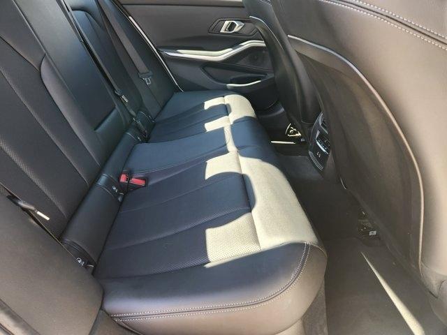 BMW 3-Series 330i 2025